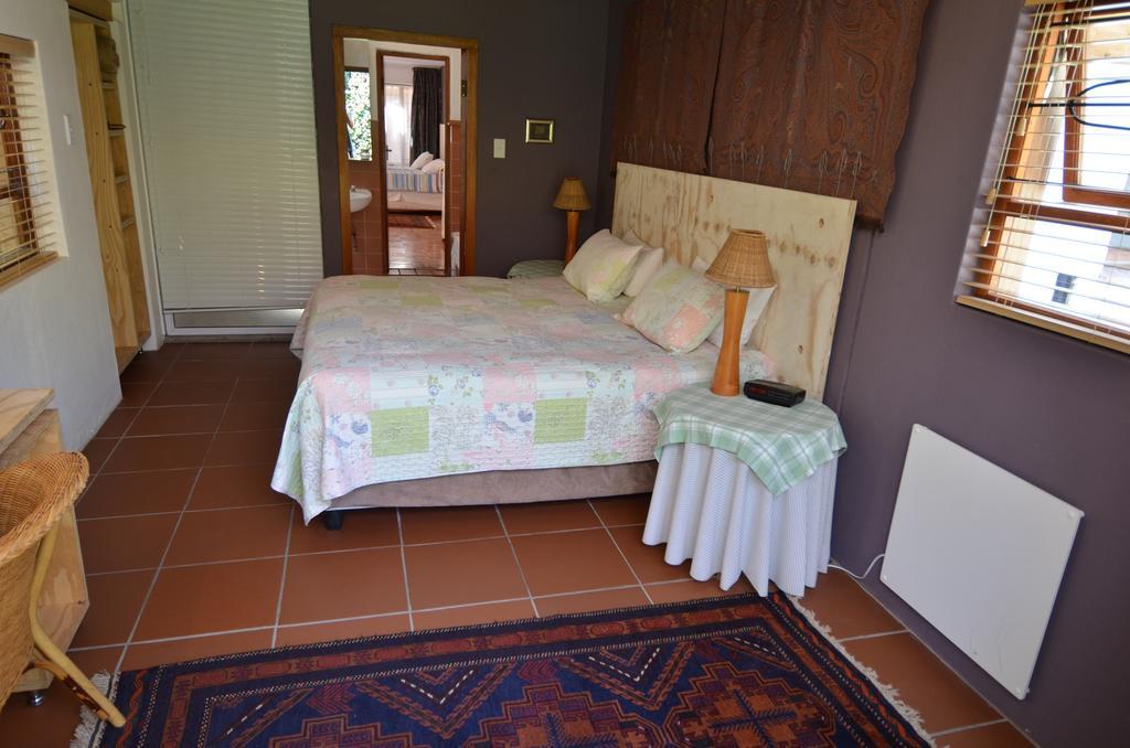 Bed & Breakfast In Hatfield Bed and Breakfast Pretoria-Noord Buitenkant foto